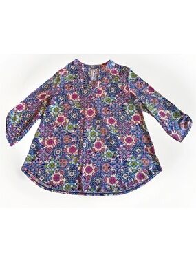 Dear Scarlett Lizzy Top Large Mandala Geometric Print 3/4 Roll Tab Sleeve Tunic